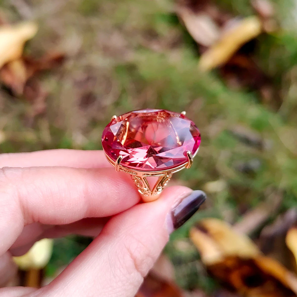 Ring color changing gemstone