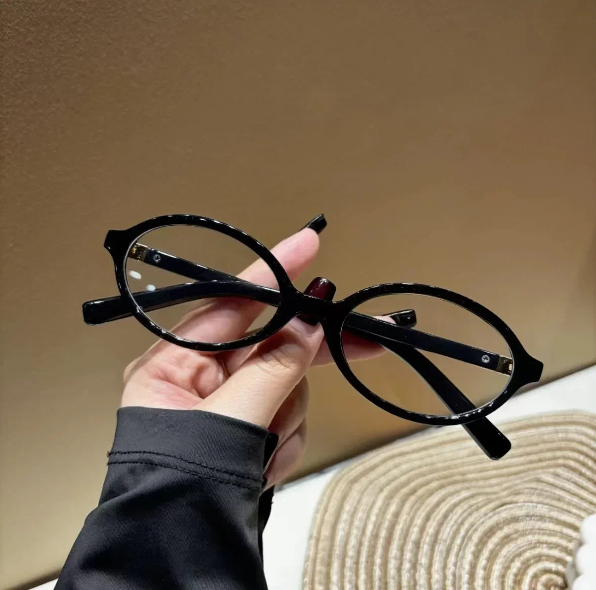 Sunglasses Shuku Oval Frame UV400