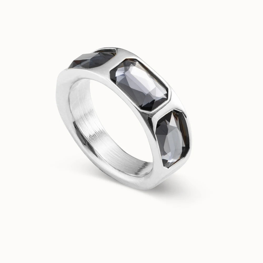 ring with Gemstone
