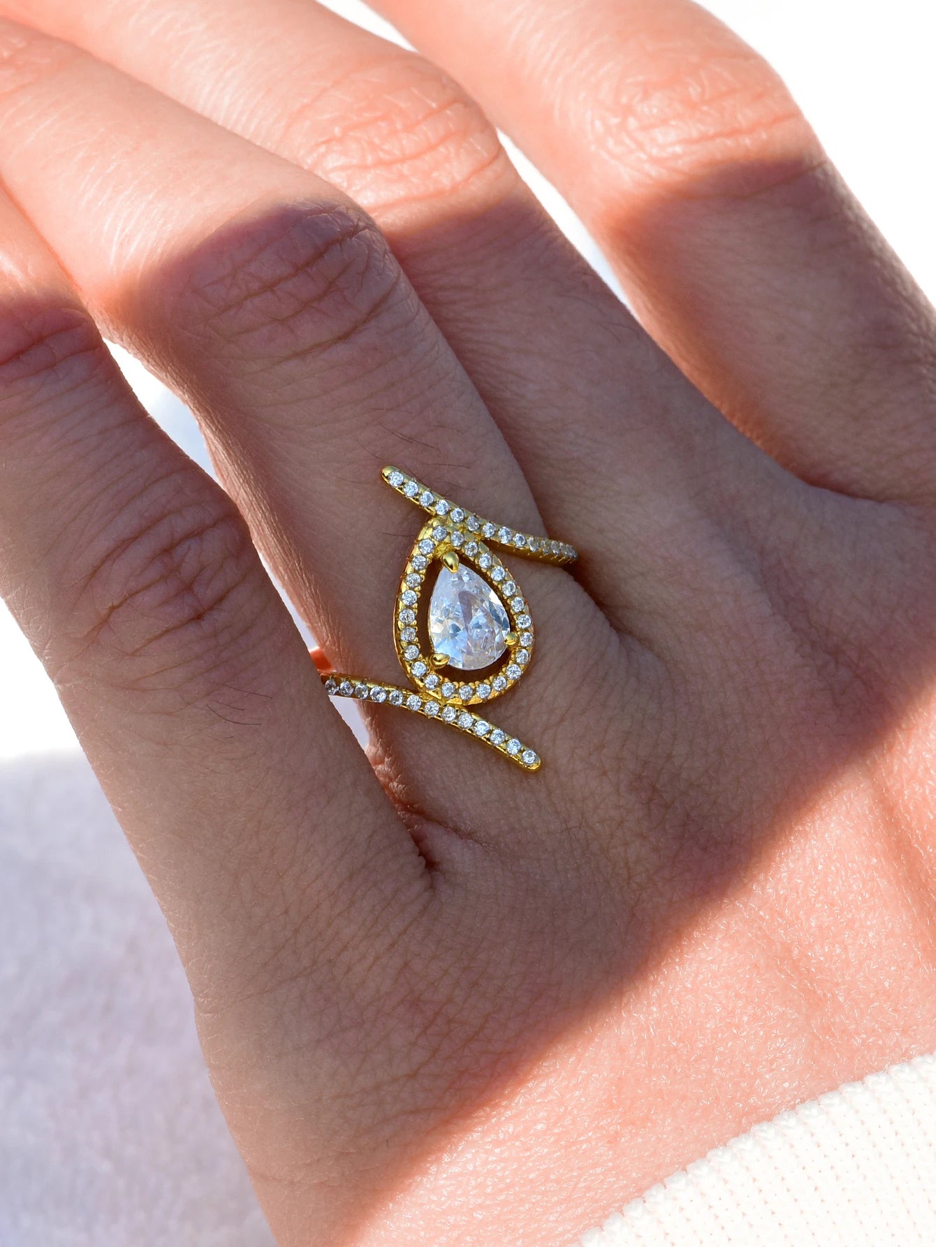 S925 Moissanite Water Drop Ring 0.8Ct Silver Gold Plated 18K