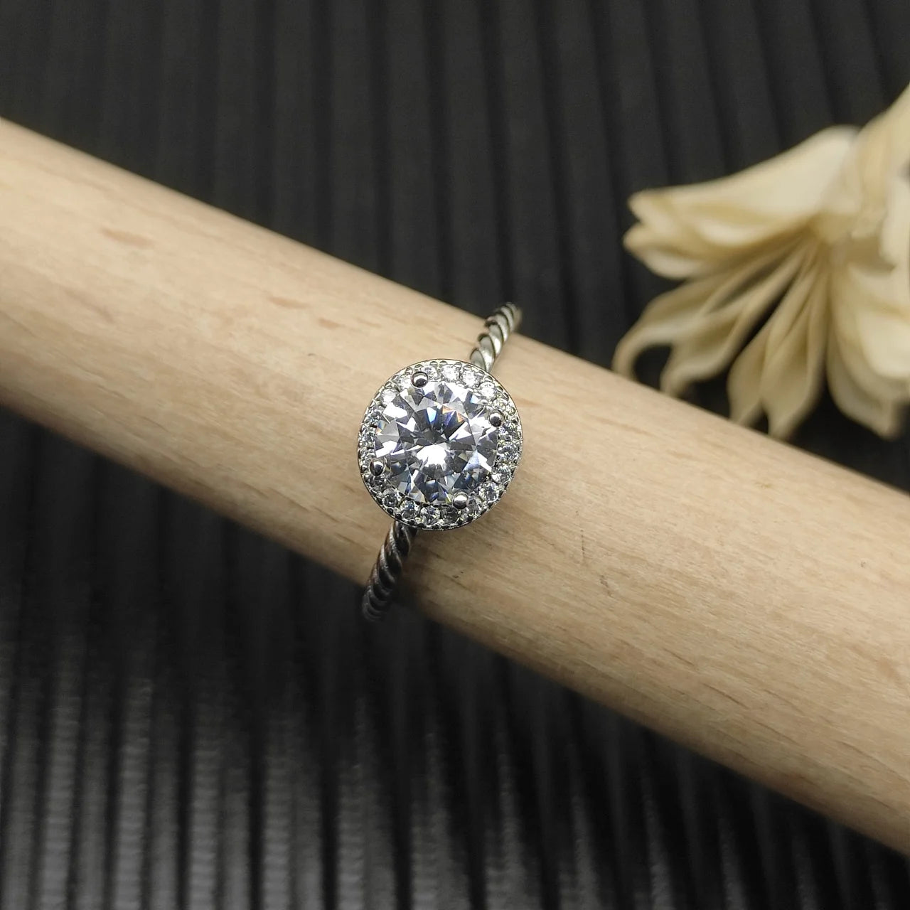 Rings None Collection Zircon