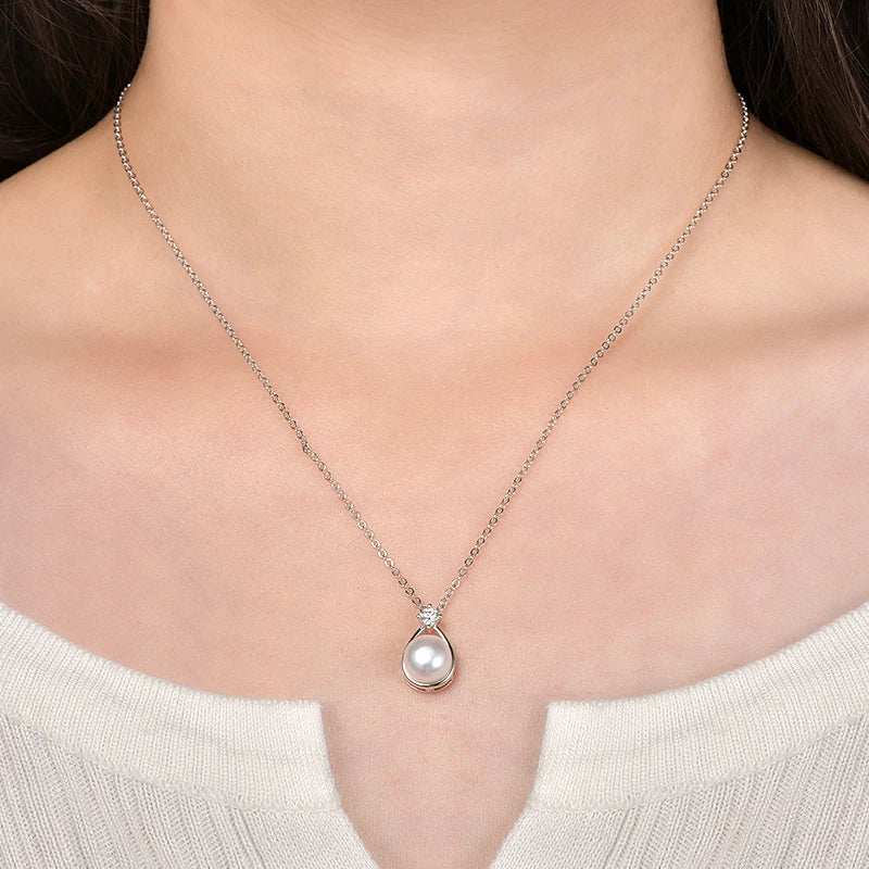 Pearl Moissanite Necklace 14K Gold Freshwater