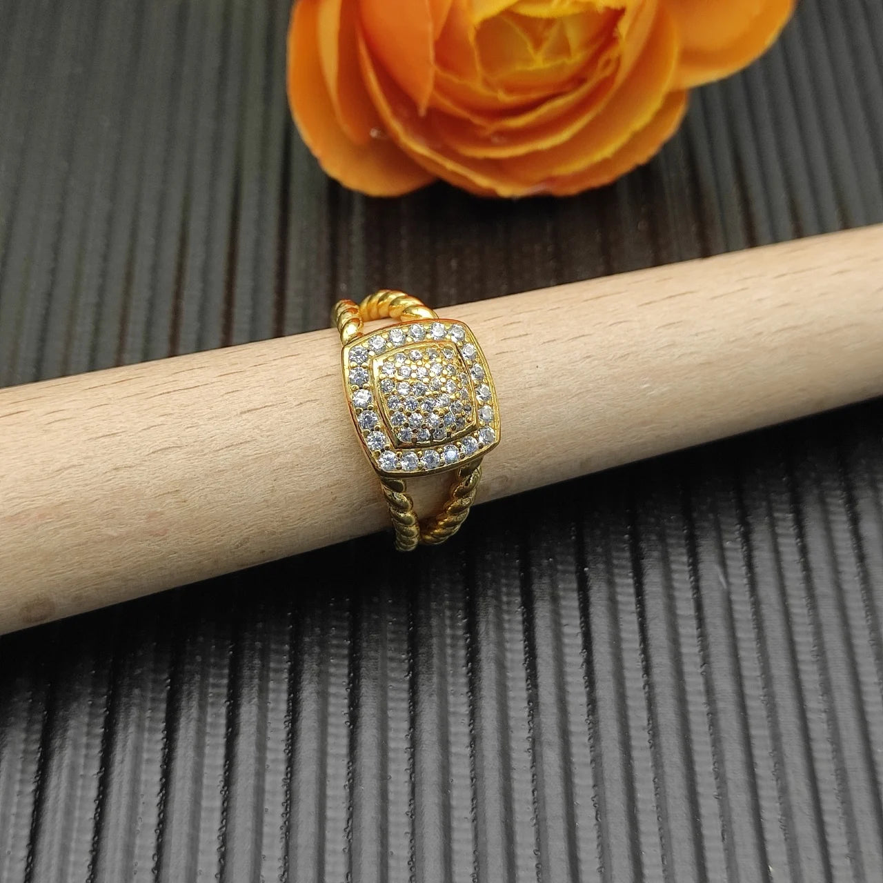 Rings None Collection Zircon