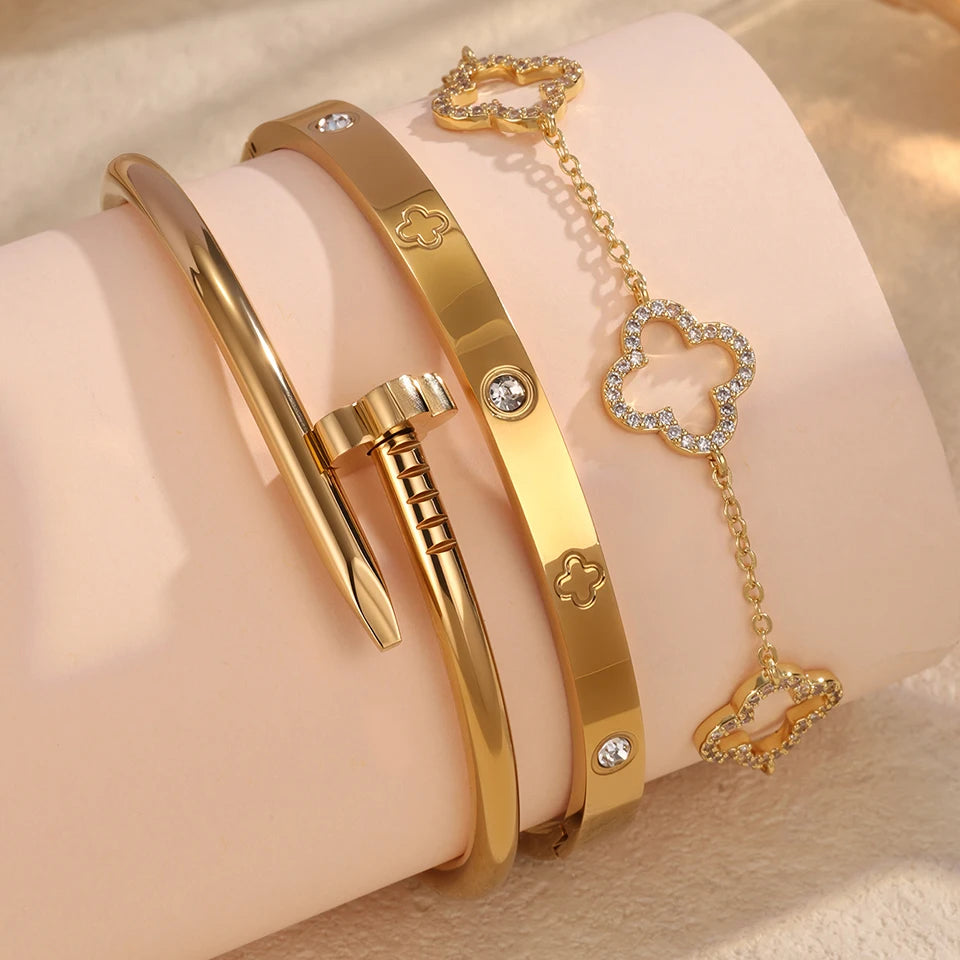 Bracelet Cuff Gold Plated Four Leaf Flower