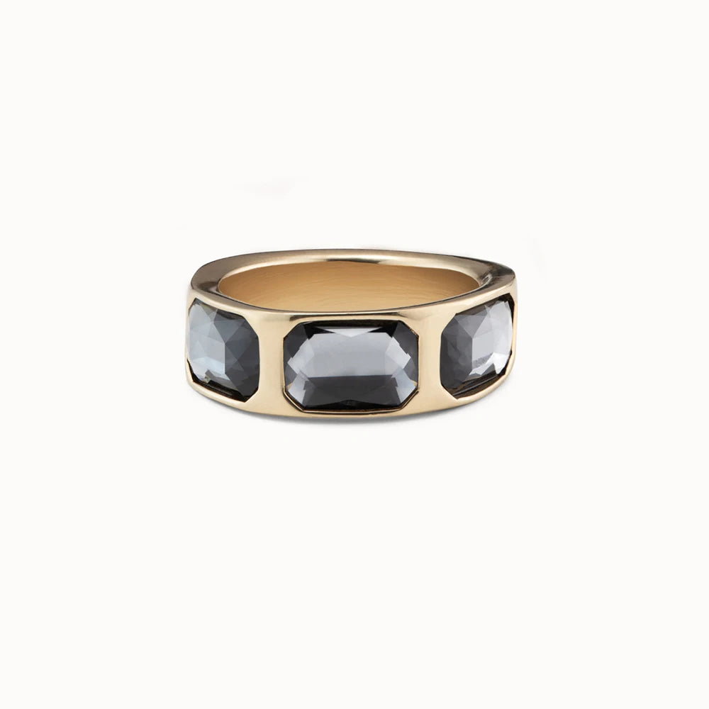 ring with Gemstone