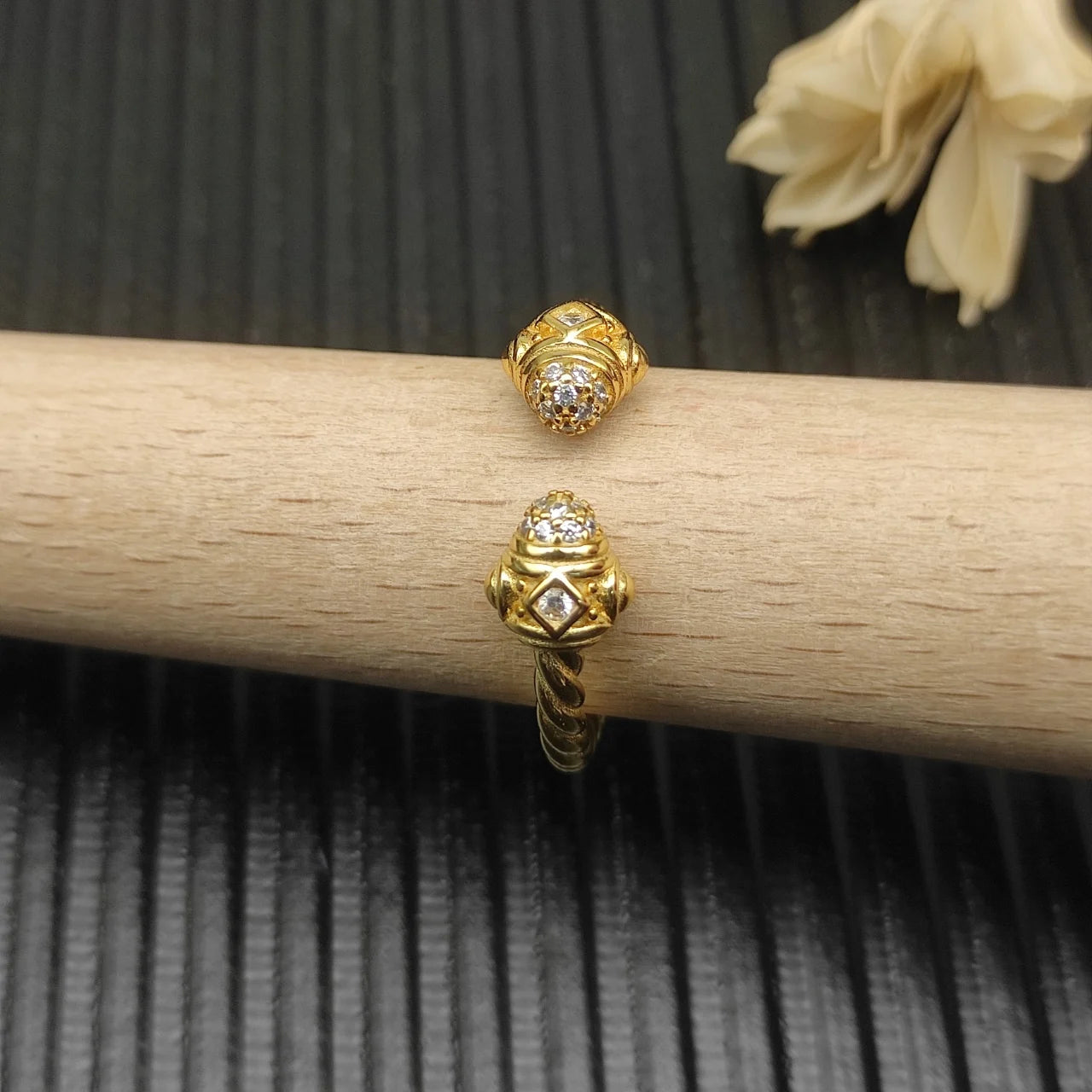 Rings None Collection Zircon