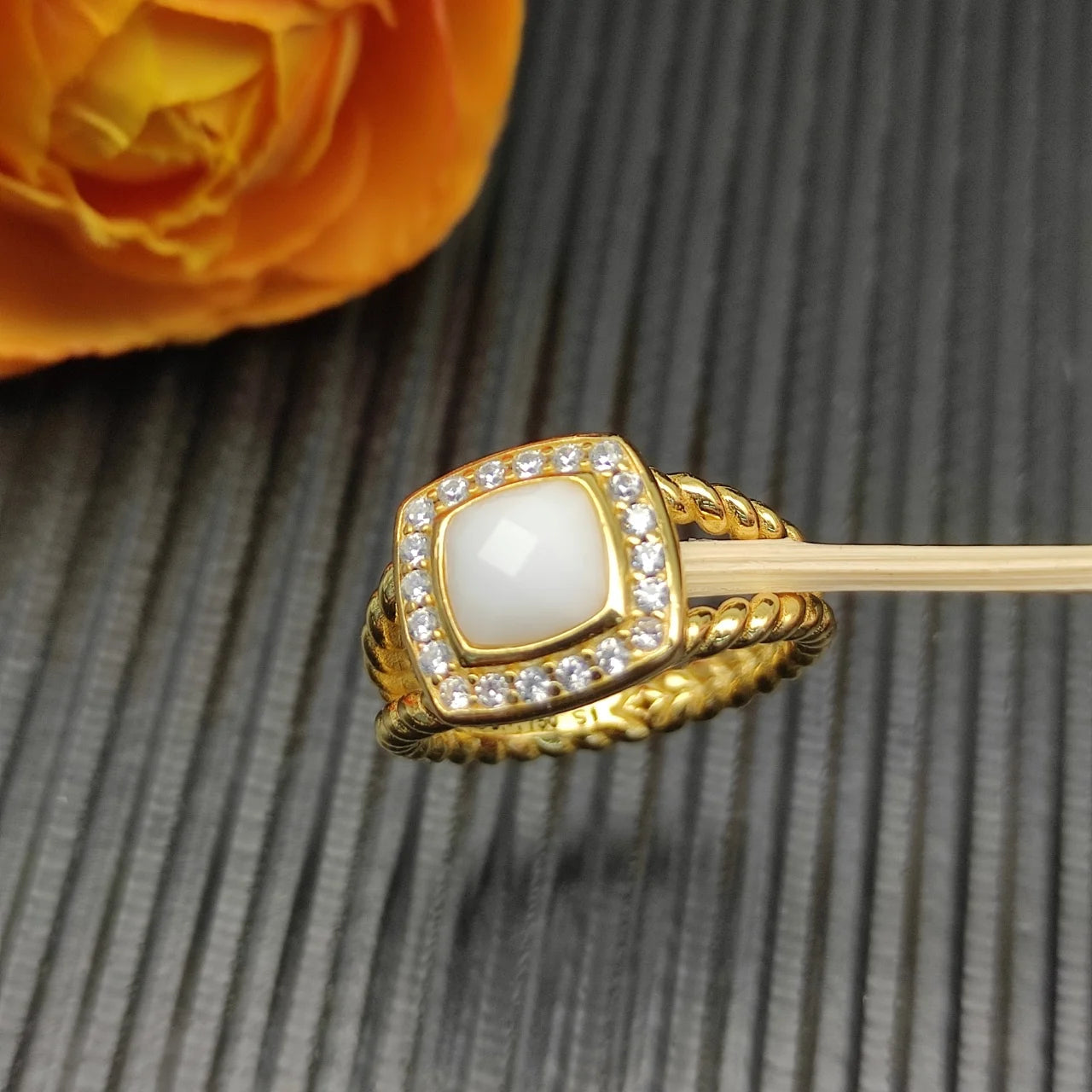 Rings None Collection Zircon