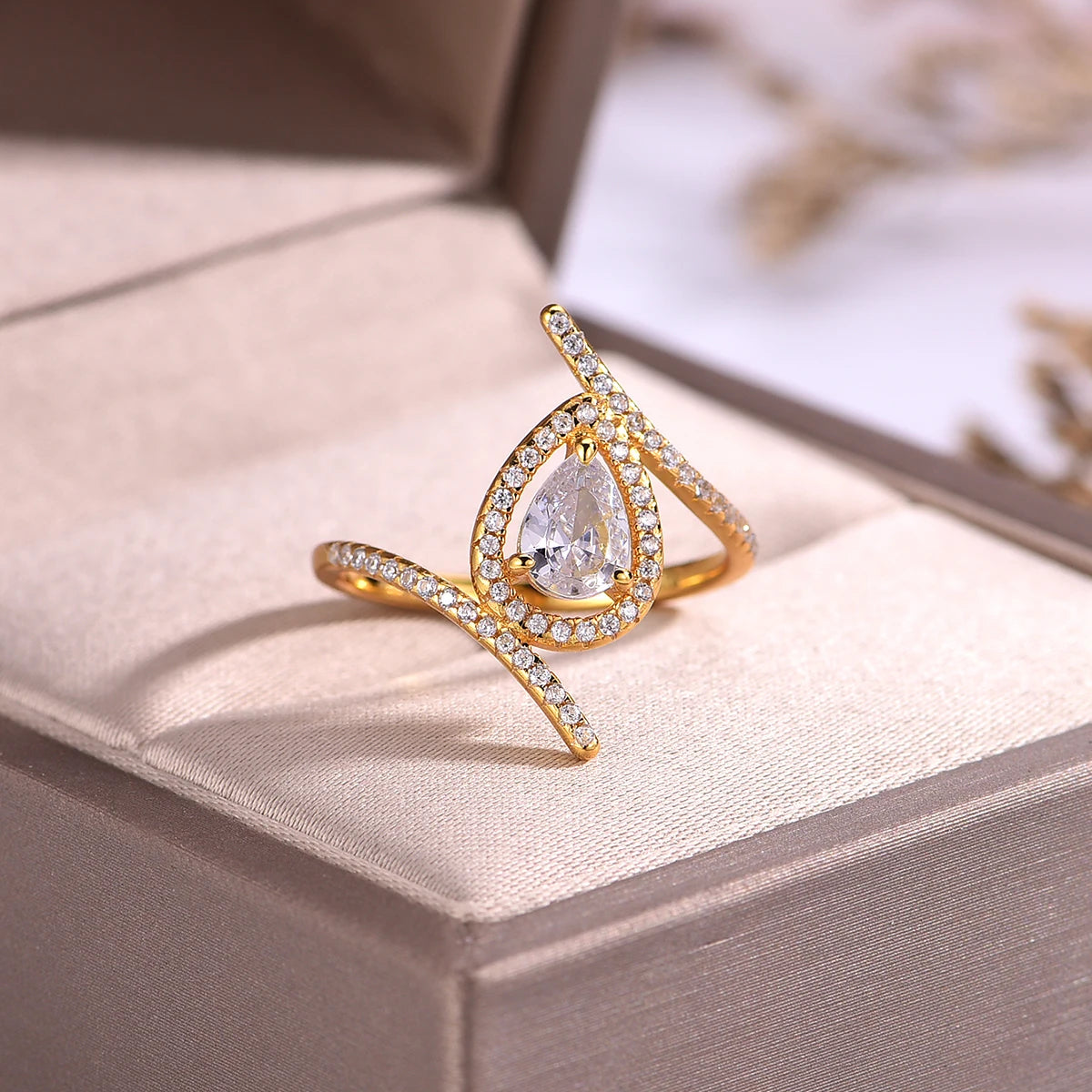 S925 Moissanite Water Drop Ring 0.8Ct Silver Gold Plated 18K