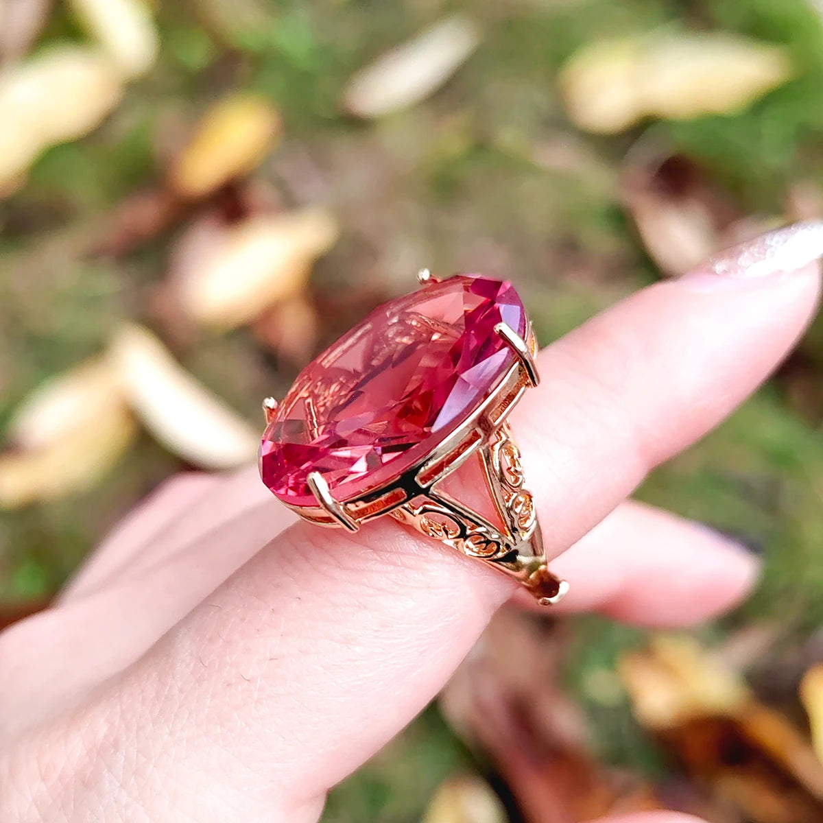 Ring color changing gemstone