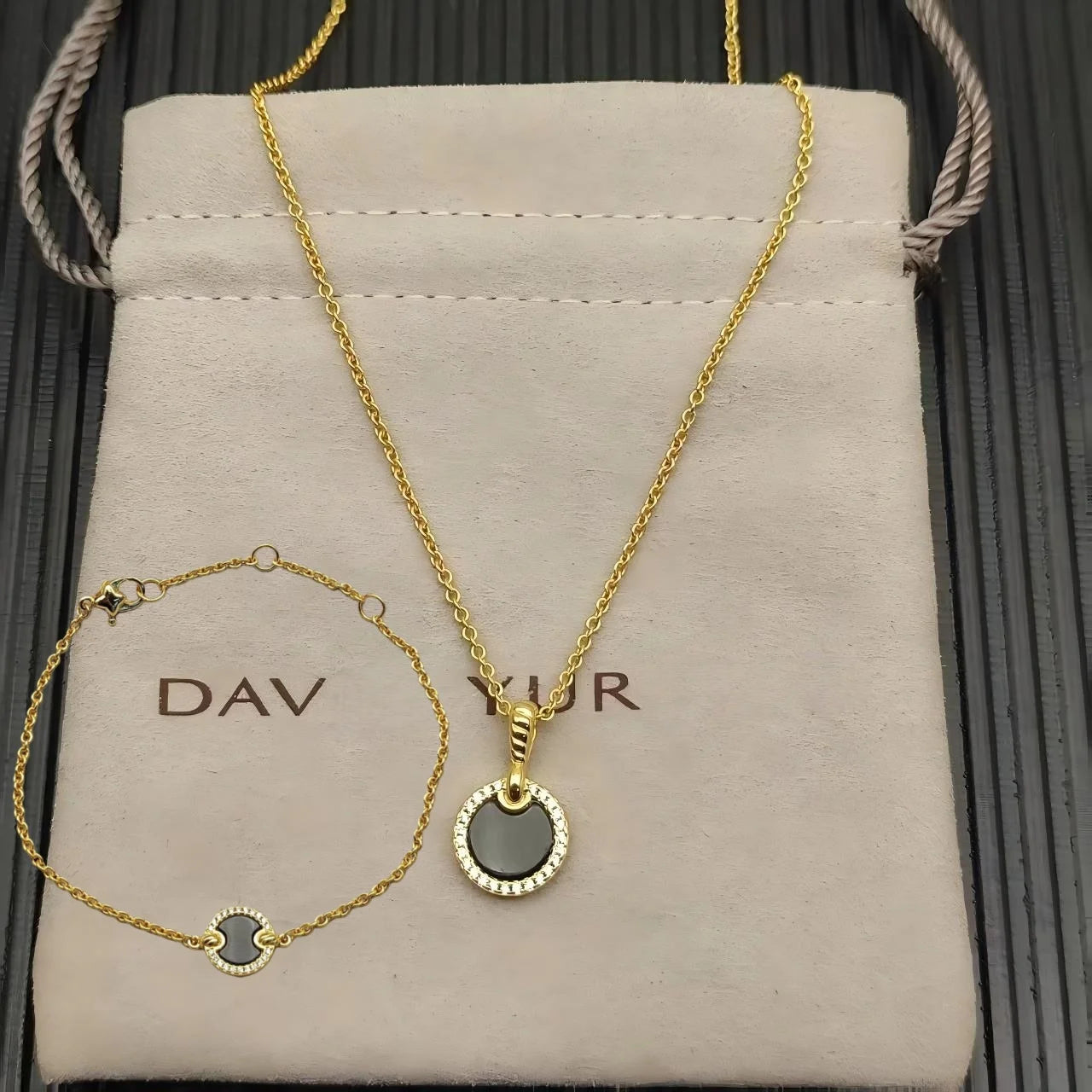 Necklace and Bracelet Set Gold