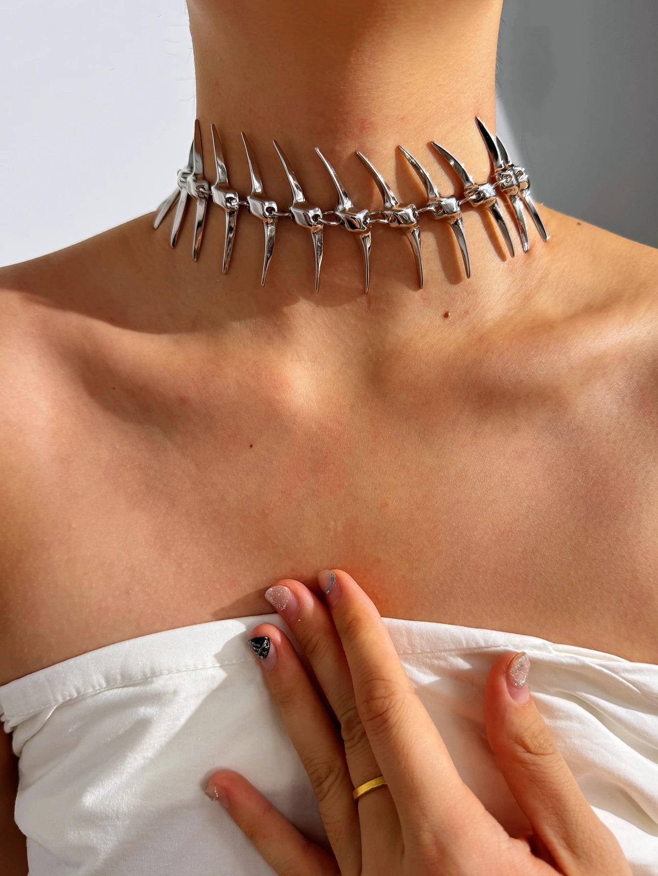 Necklace Thorn Skeleton