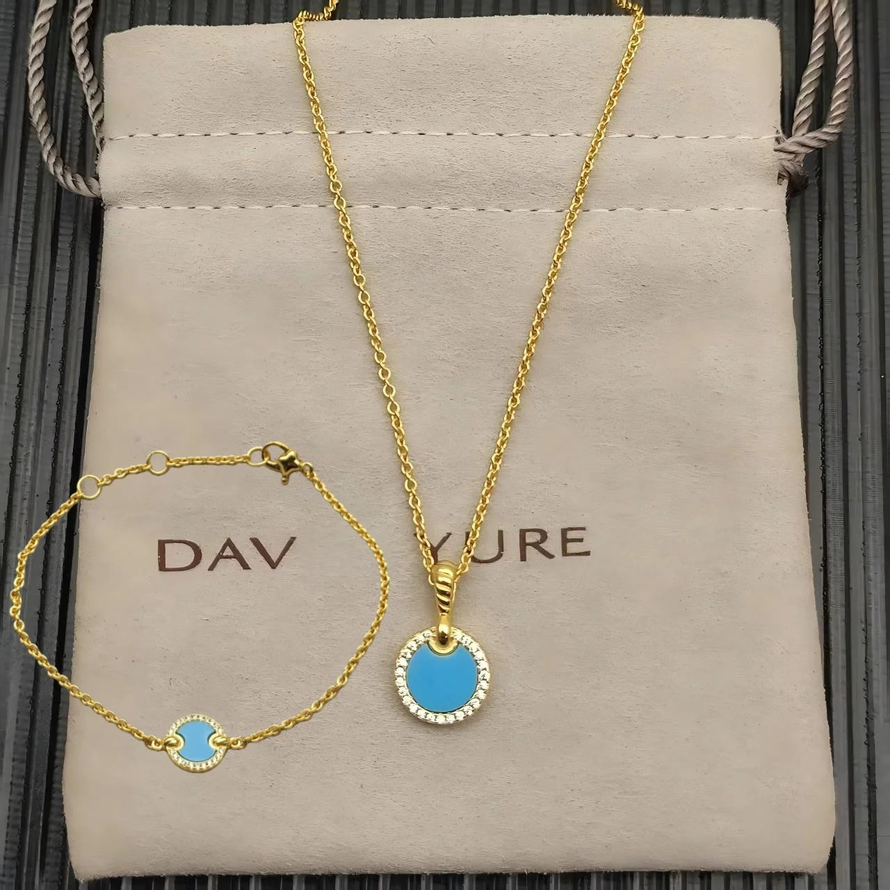 Necklace and Bracelet Set Gold