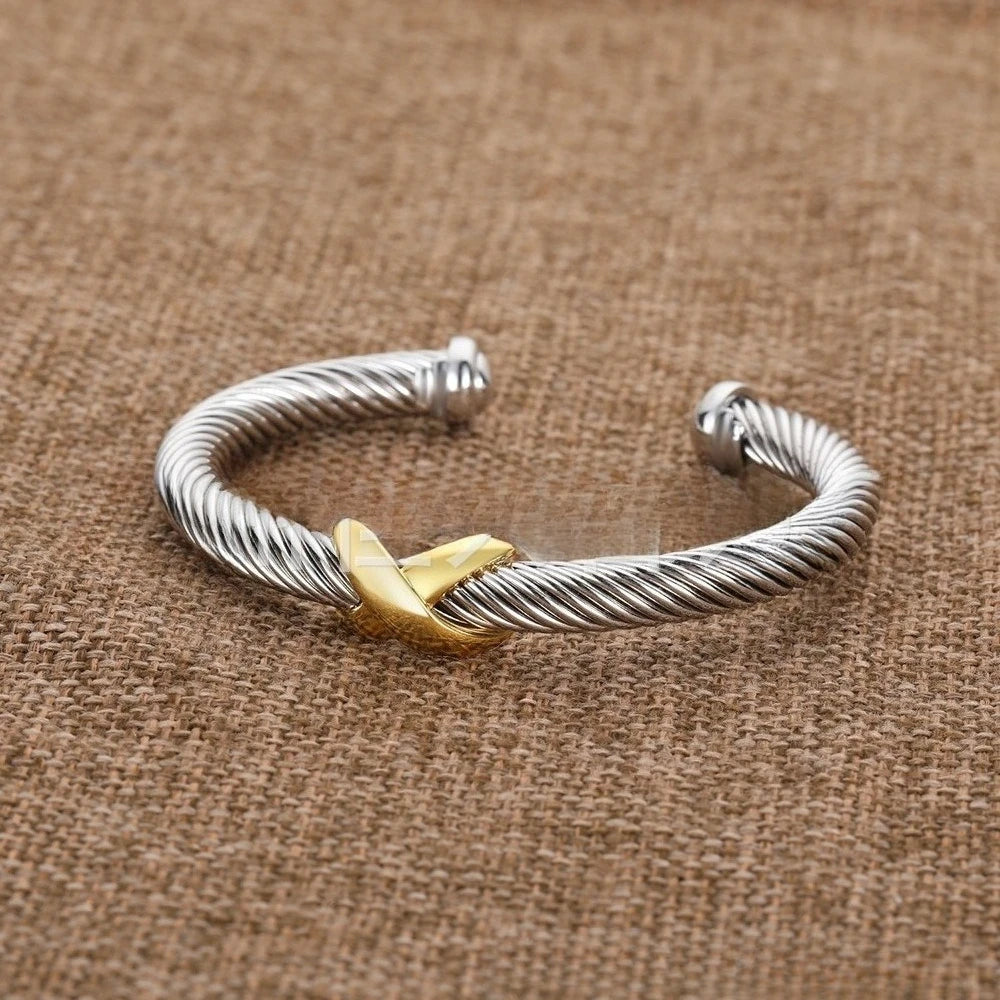 Bracelet Is Cuff Type Moissanite