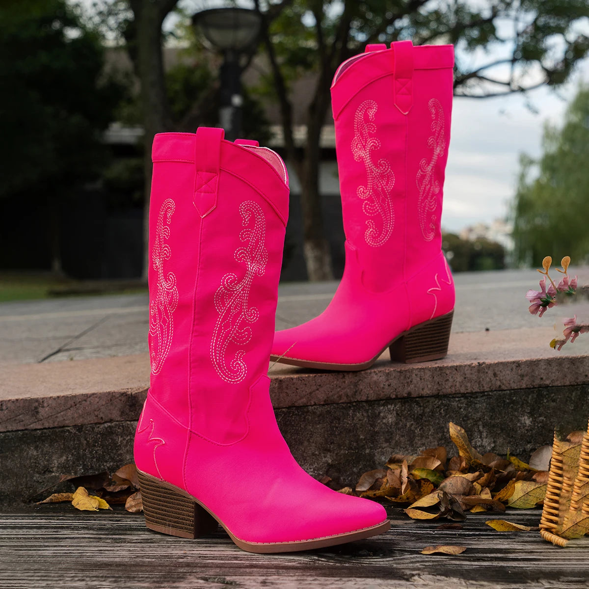Women's Cowboy Boots with Exquisite Embroidery  Western