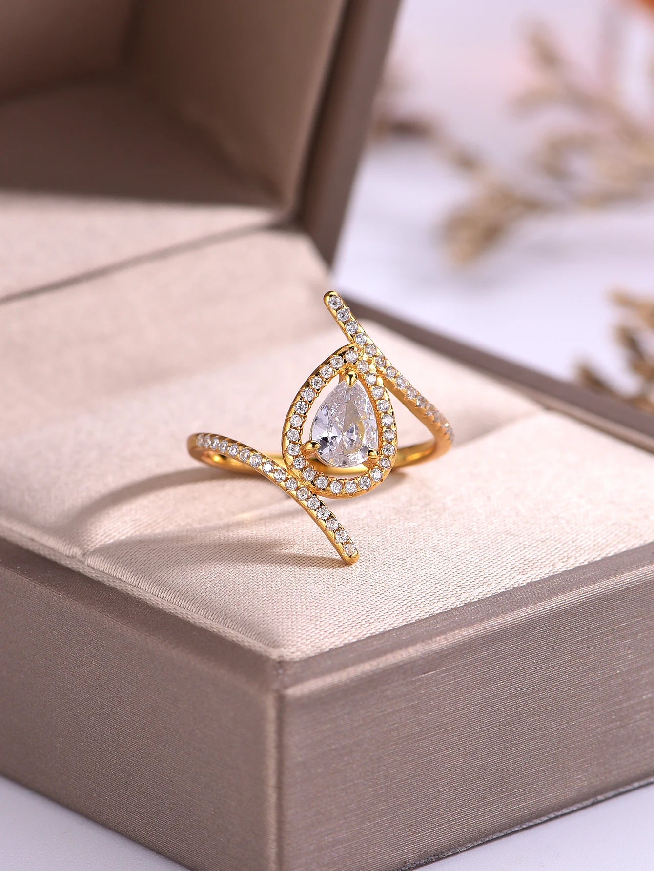 S925 Moissanite Water Drop Ring 0.8Ct Silver Gold Plated 18K
