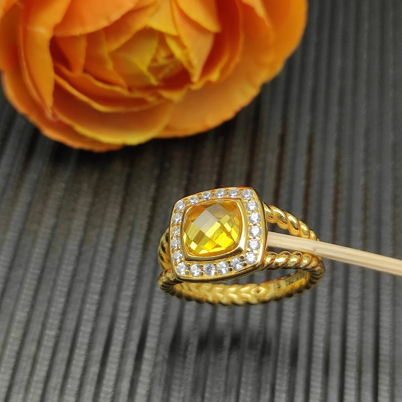 Rings None Collection Zircon