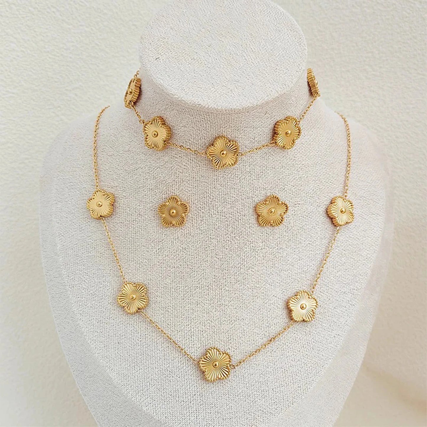 Jewelry Set Necklace Bracelet Earrings 18K Gold