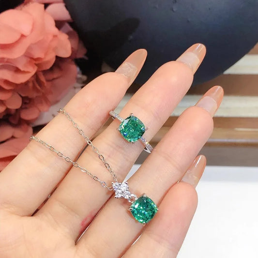 Light Luxury Imitation Emerald Ice Flower Cut Princess Square Pendant Necklace Inlaid with Versatile Simple Green Diamond Ring S