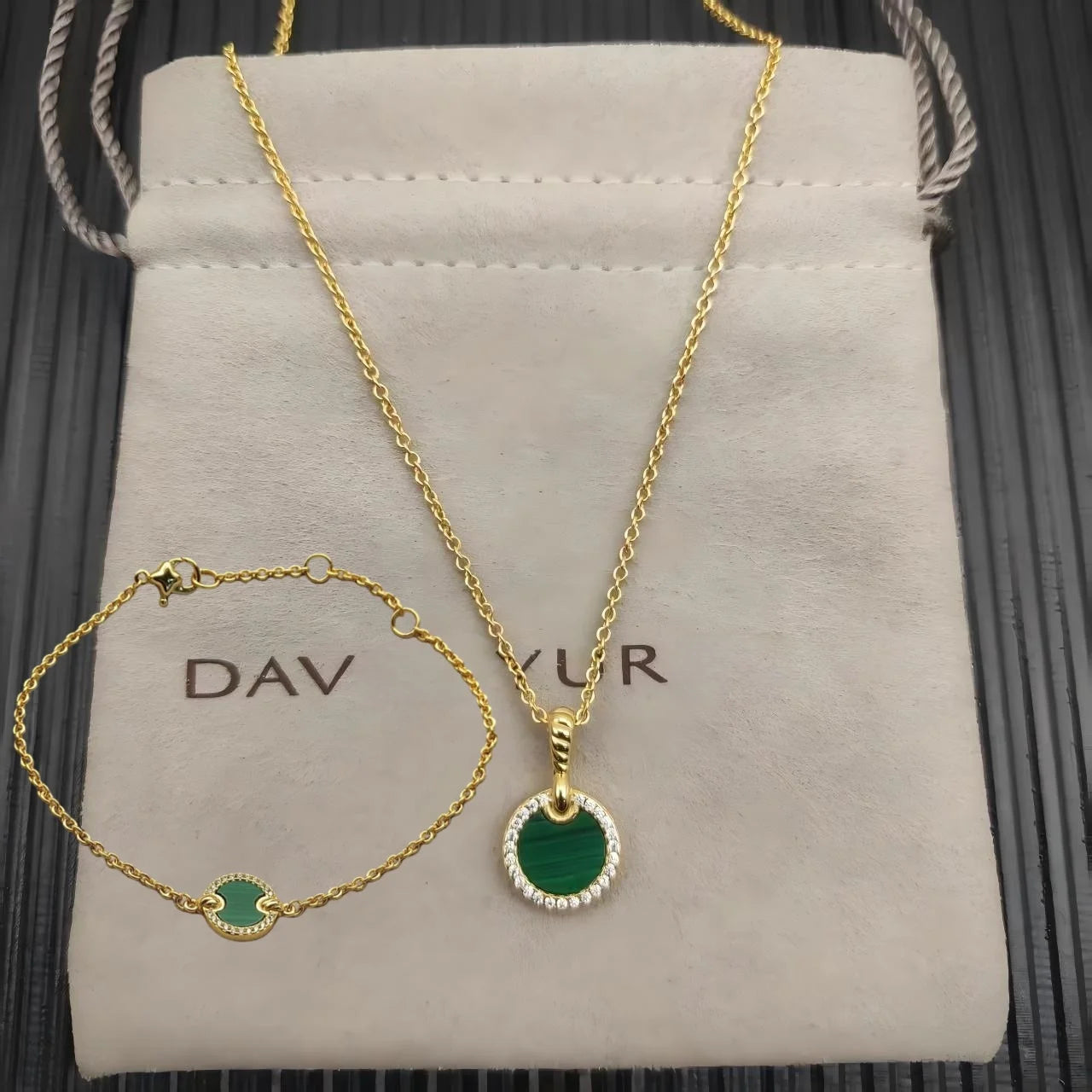 Necklace and Bracelet Set Gold