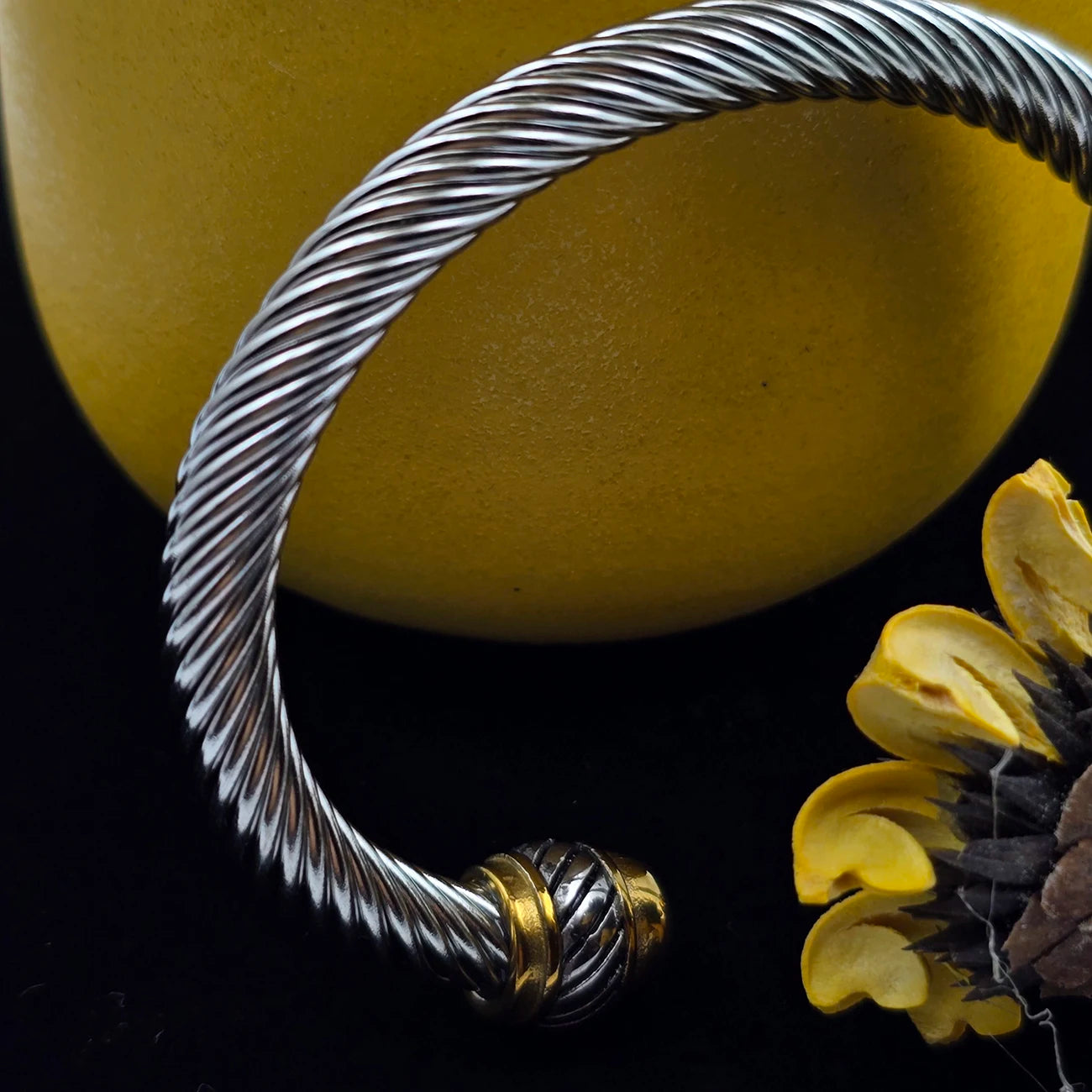 Bracelet Two-Tone Open Twisted Rope