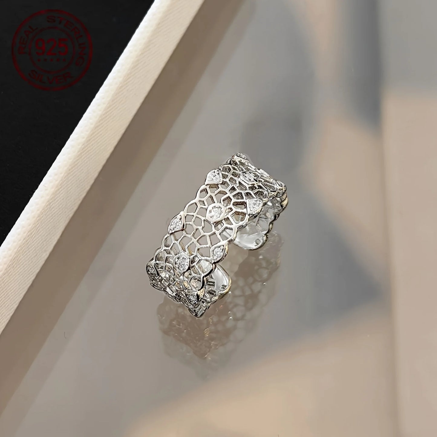 Vintage Hollow Zircon Band Ring