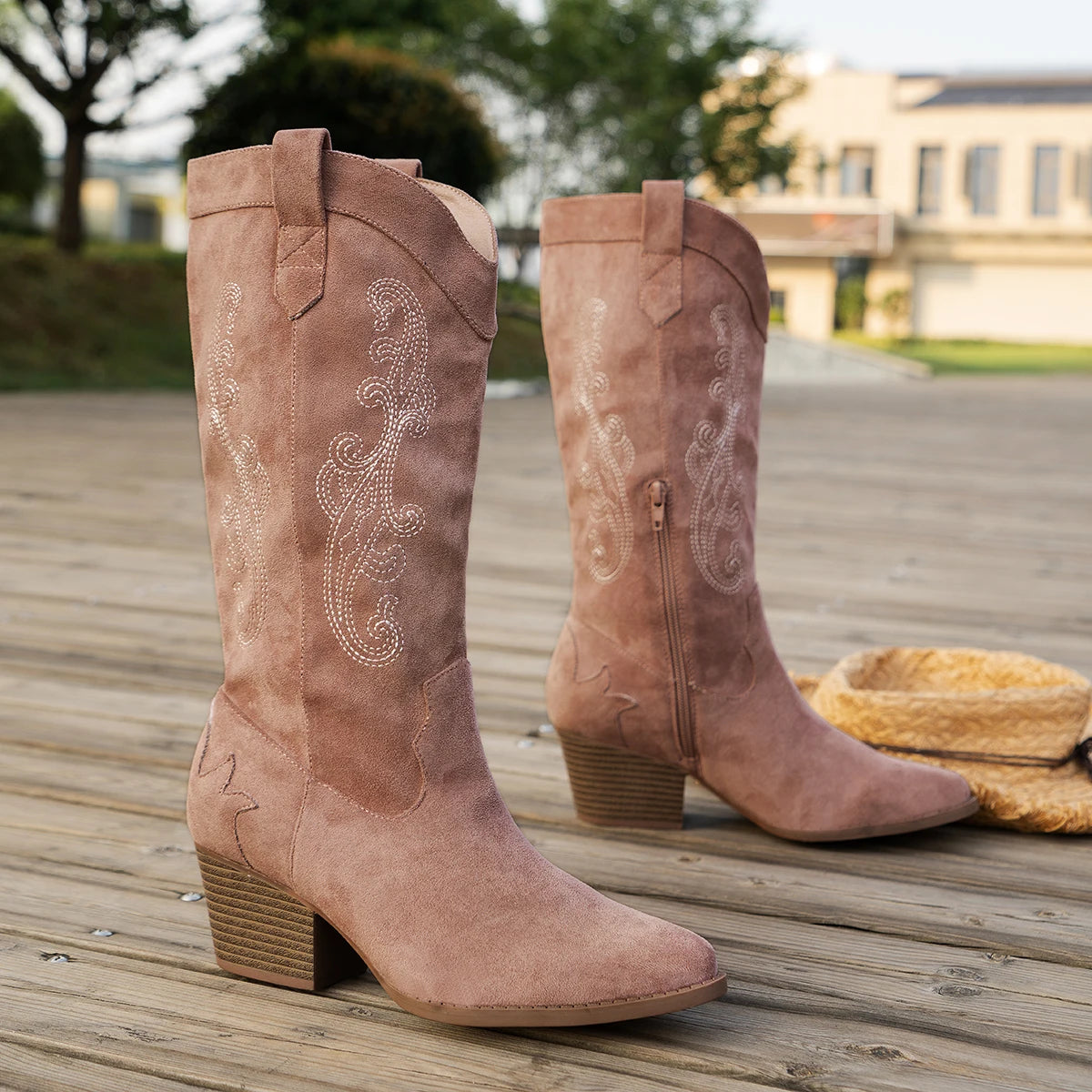 Women's Cowboy Boots with Exquisite Embroidery  Western