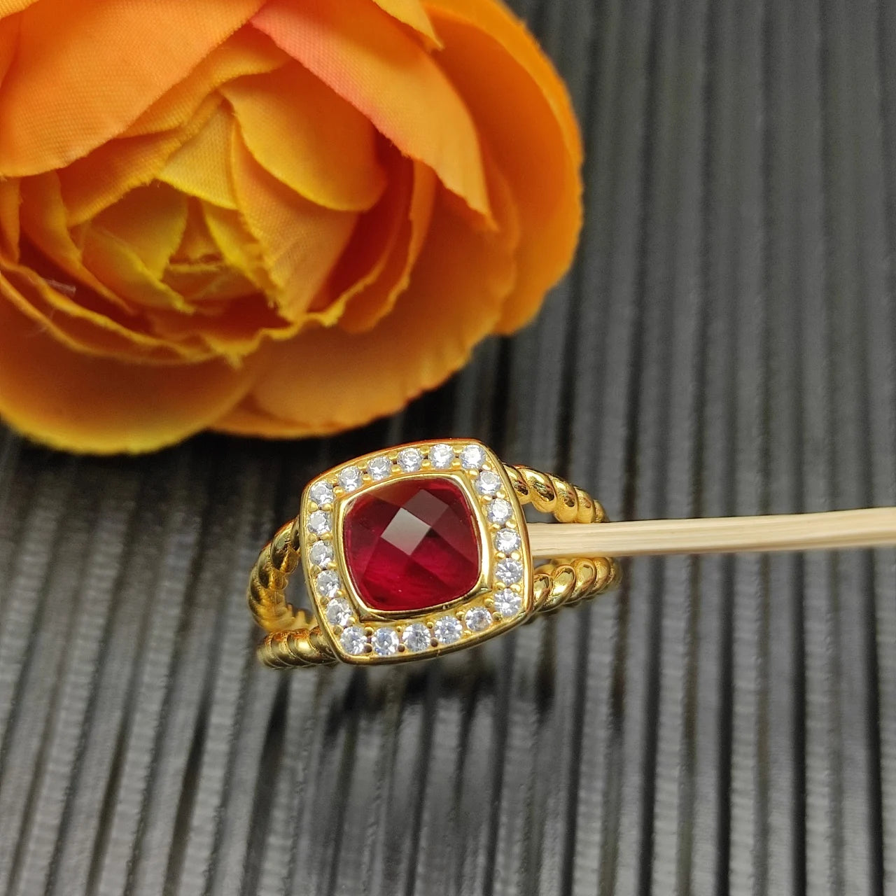 Rings None Collection Zircon