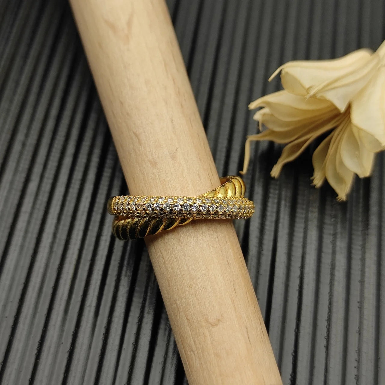 Rings None Collection Zircon