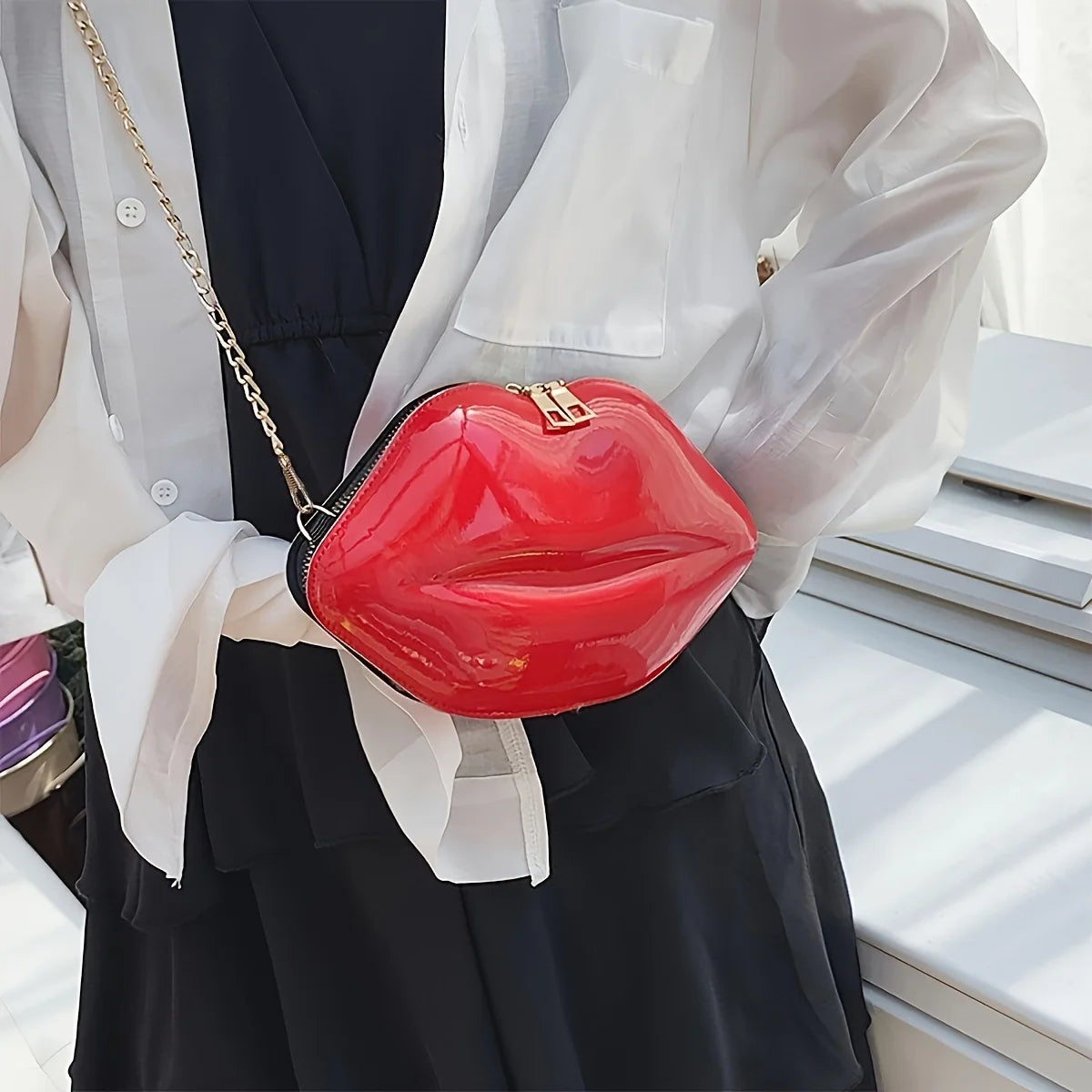 Shoulder Bag Red Lip Shaped Chain