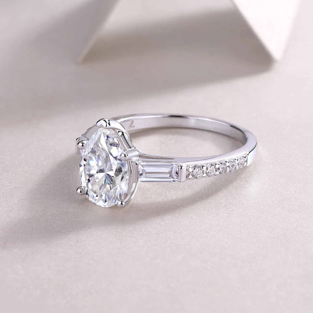 Moissanite Diamond Ring Titanium Silver Luxury Fashion Set