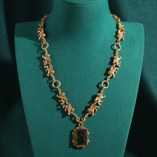 Necklace Love Green Live Green CN Resin Pendant Necklace Lion Motif