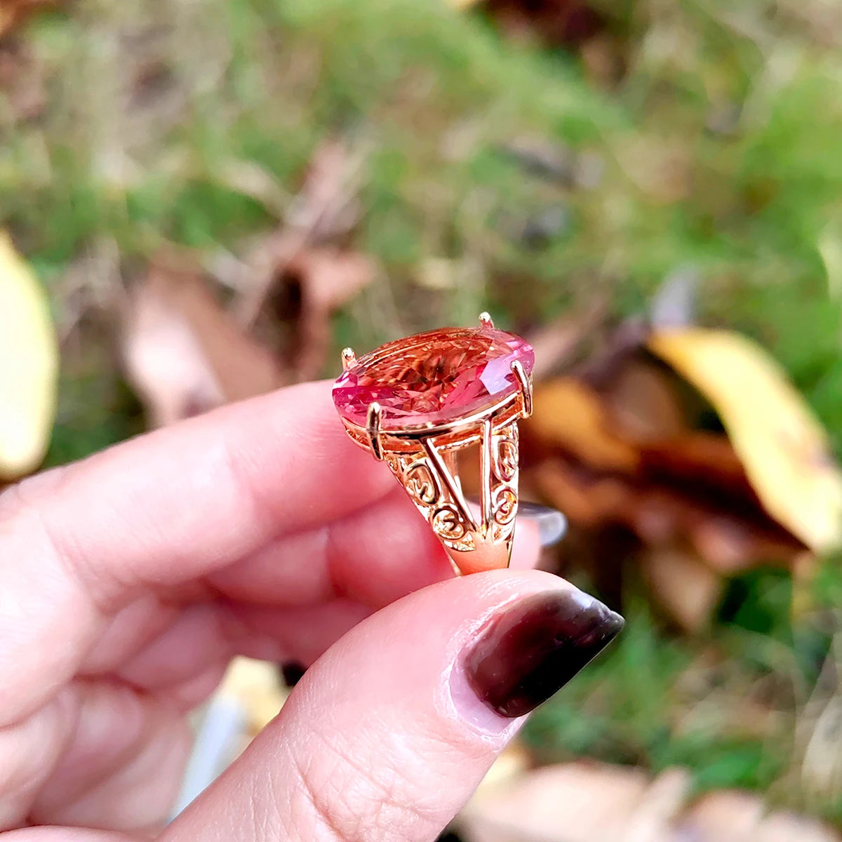 Ring color changing gemstone